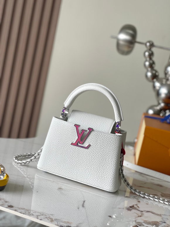 LV LV