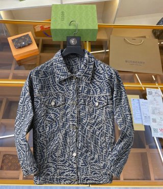 Coats & Jackets Coats & Jackets