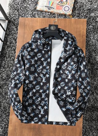 Hoodies & Sweatshirts Hoodies & Sweatshirts