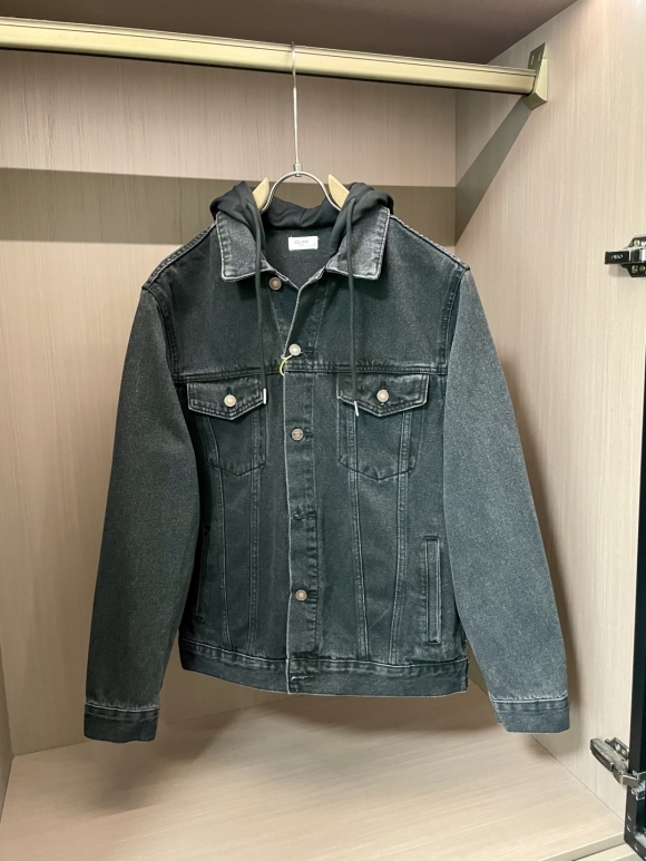 Coats & Jackets Coats & Jackets