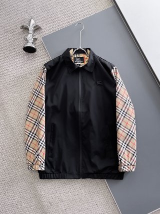 Hoodies & Sweatshirts