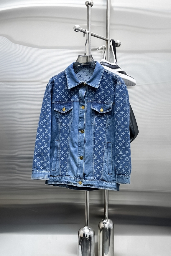 Coats & Jackets Coats & Jackets