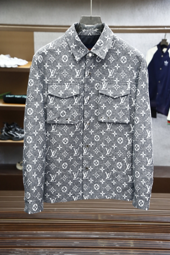 Coats & Jackets Coats & Jackets