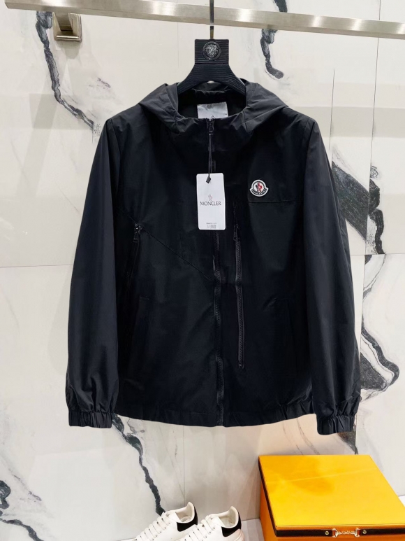 Hoodies & Sweatshirts Hoodies & Sweatshirts