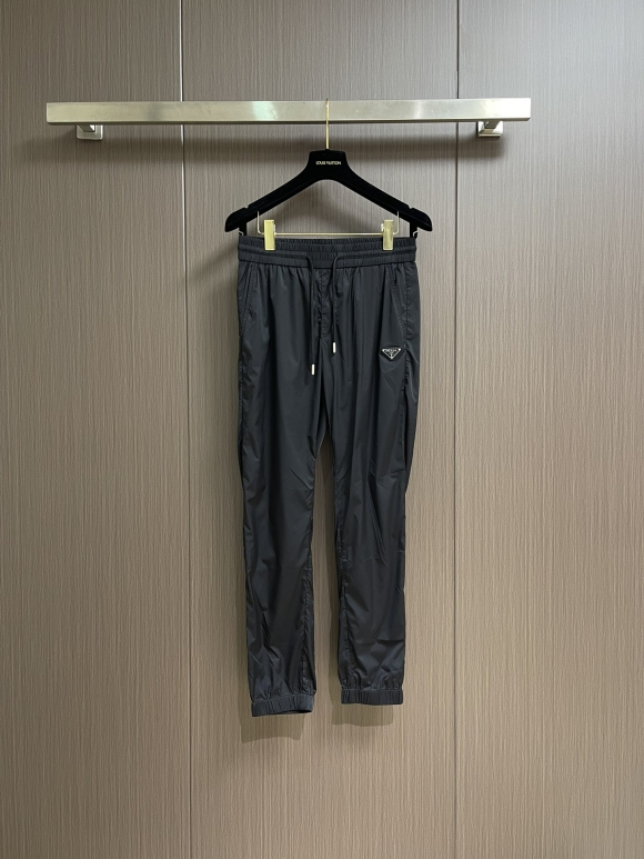 Hoodies & Sweatshirts Hoodies & Sweatshirts