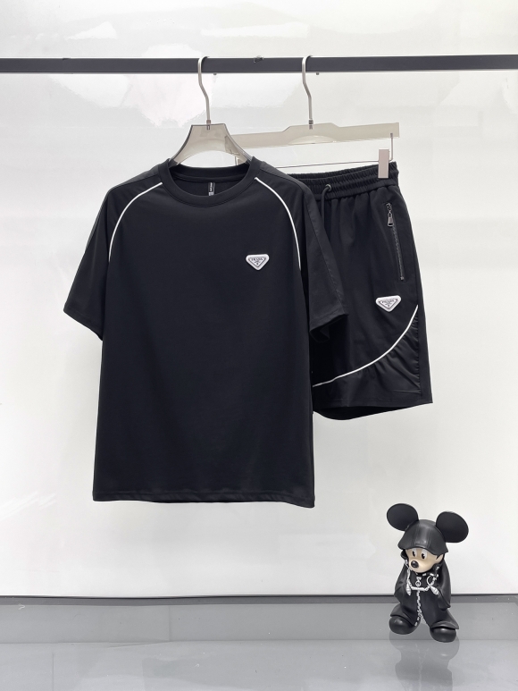 Leisure suit Leisure suit