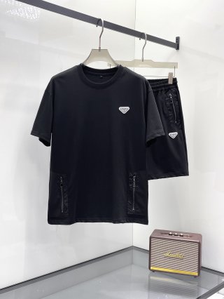 Leisure suit Leisure suit