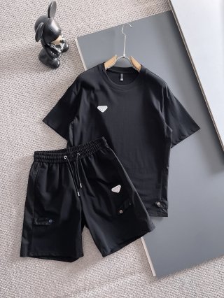 Leisure suit Leisure suit