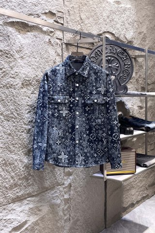 Coats & Jackets Coats & Jackets