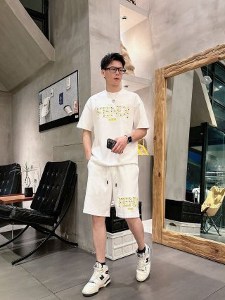 Leisure suit Leisure suit