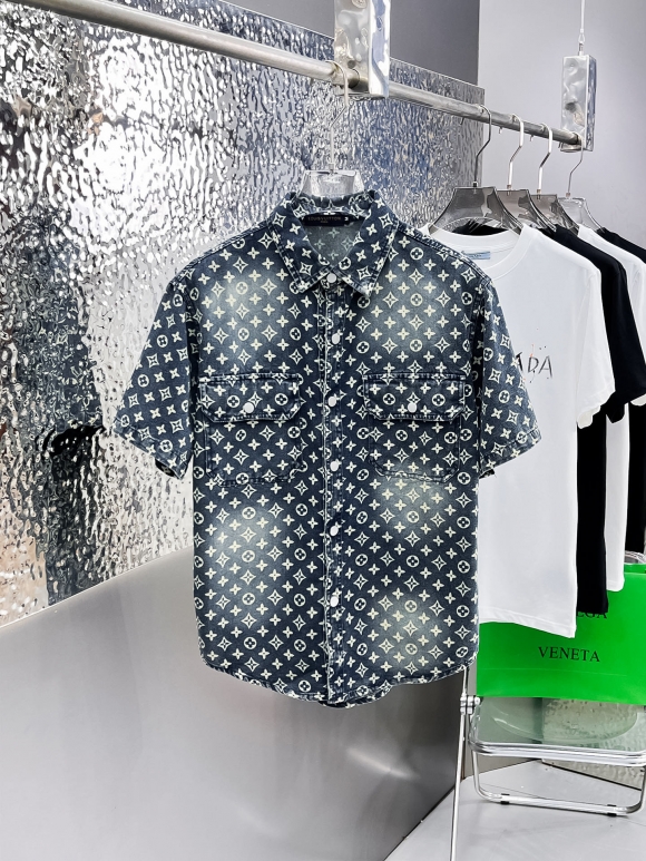 Coats & Jackets Coats & Jackets