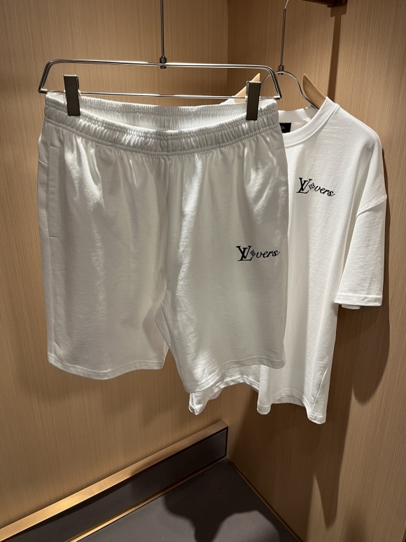 Leisure suit Leisure suit