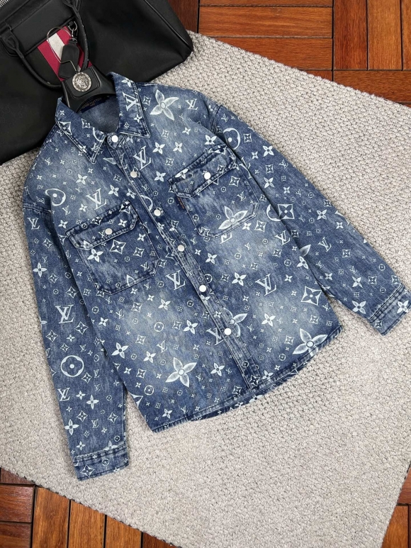 Coats & Jackets Coats & Jackets