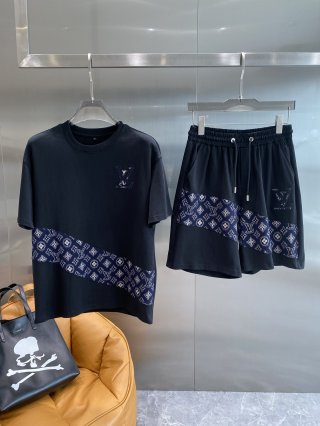 Leisure suit Leisure suit