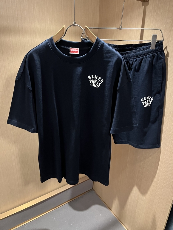 Leisure suit Leisure suit