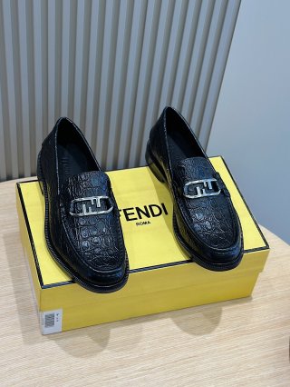 FendiSHOES