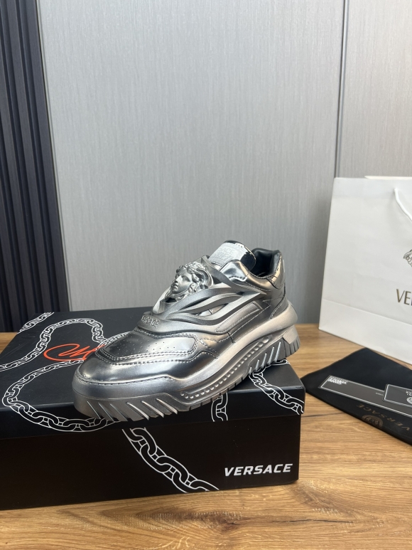 VersaceSHOES