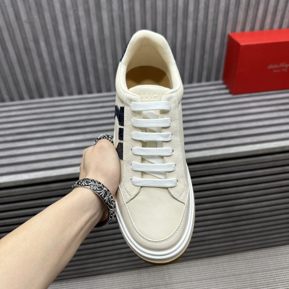 FerragamoSHOES