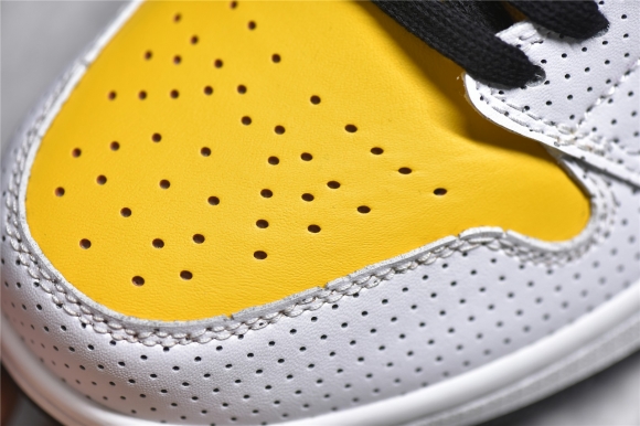 AirJordan1MidSHOES