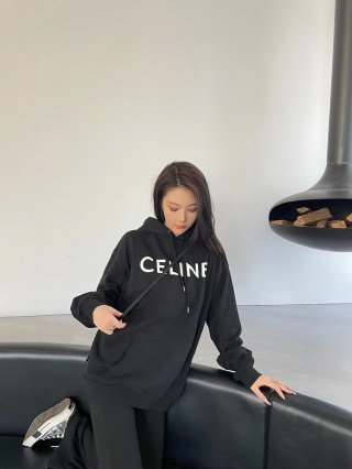 Hoodies & Sweatshirts Hoodies & Sweatshirts