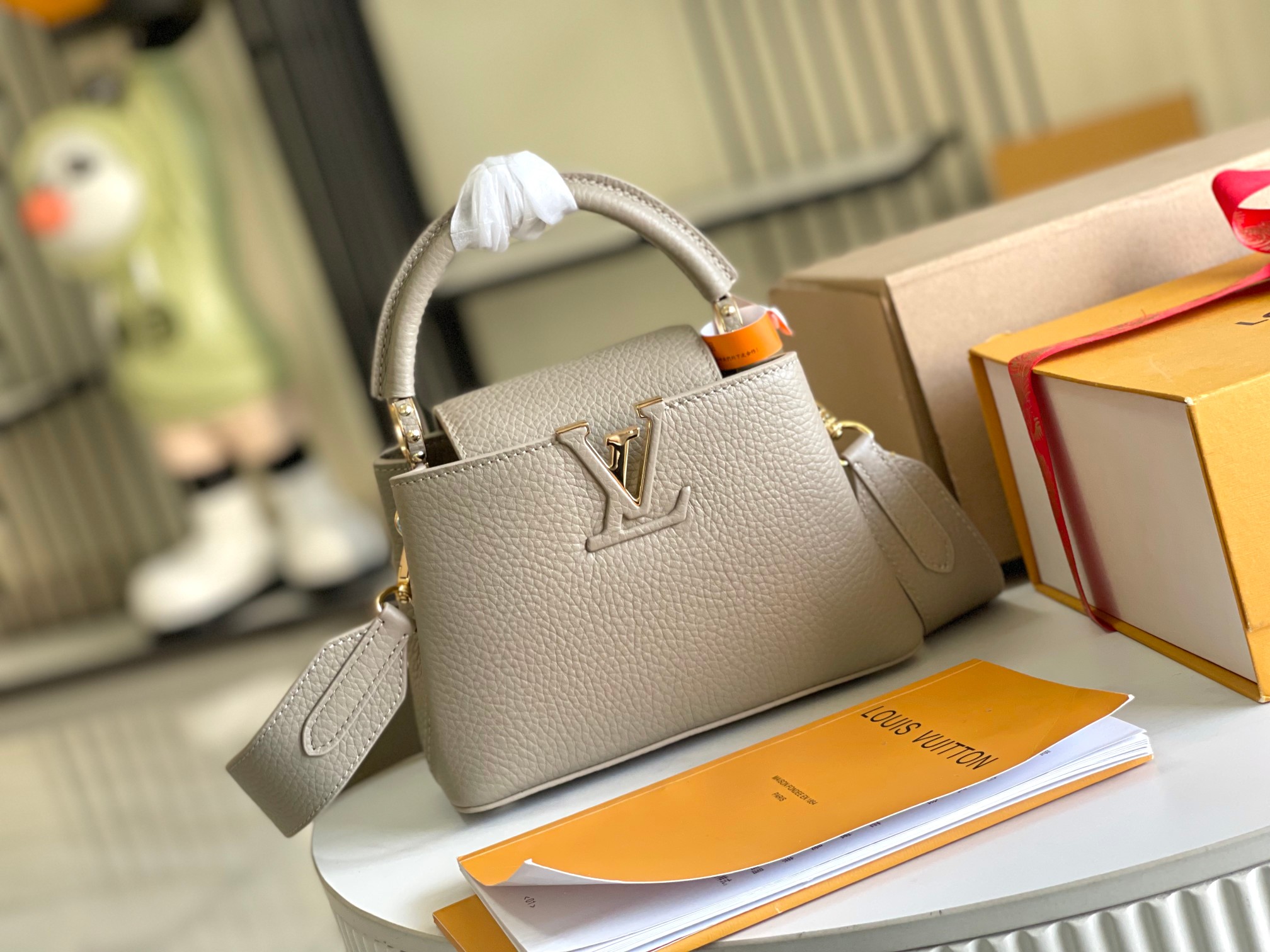 LV