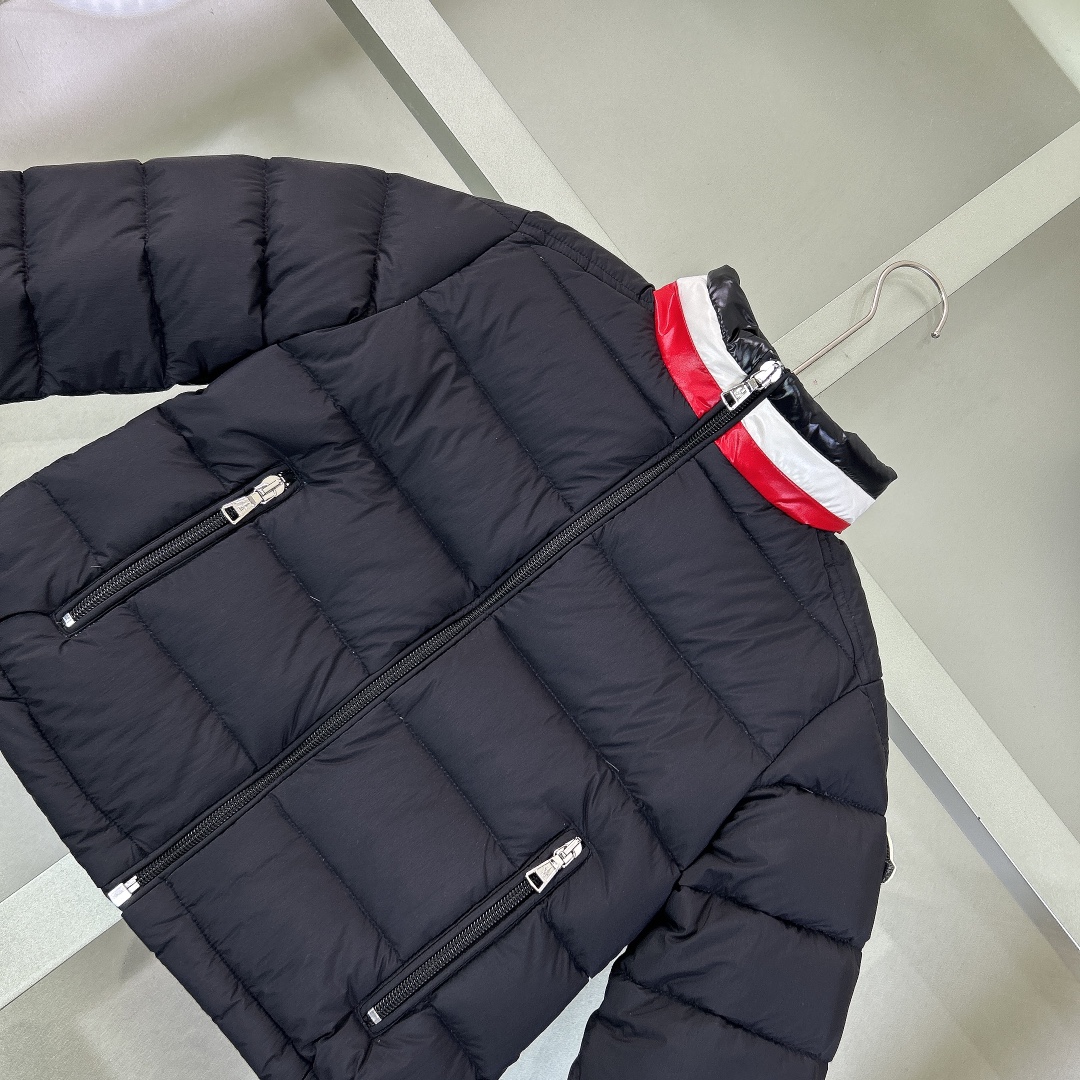 Down jackets C