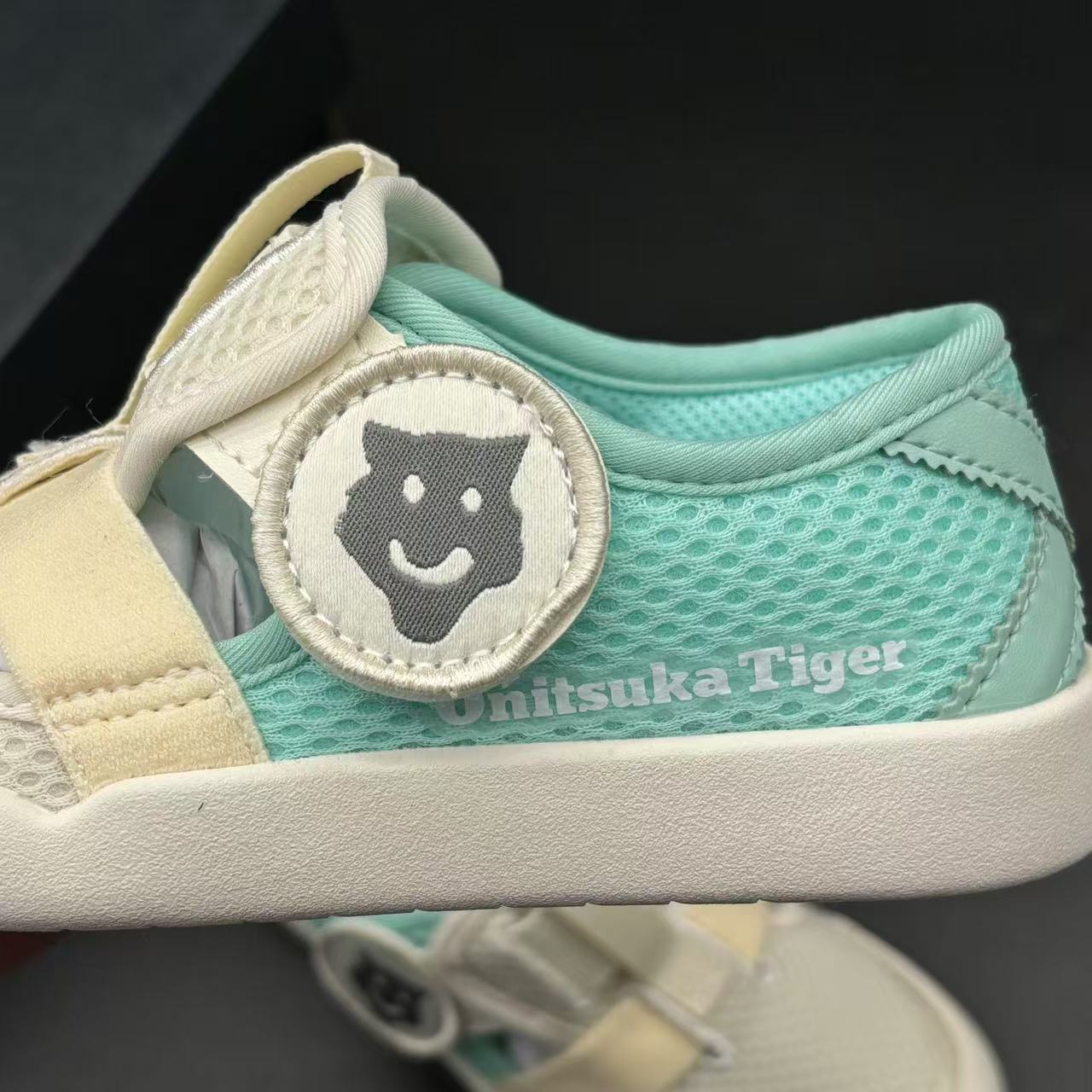kids shoes