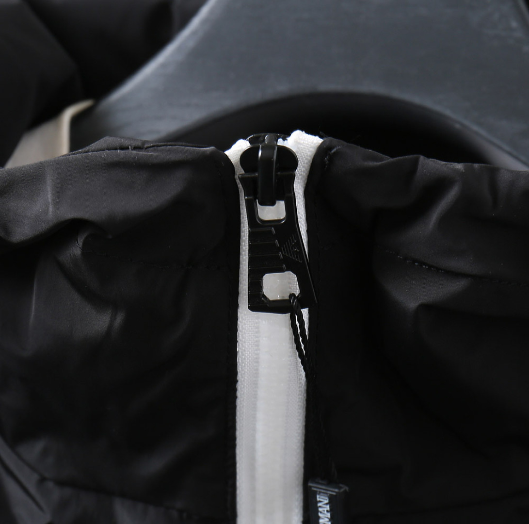 Hoodies & Sweatshirts