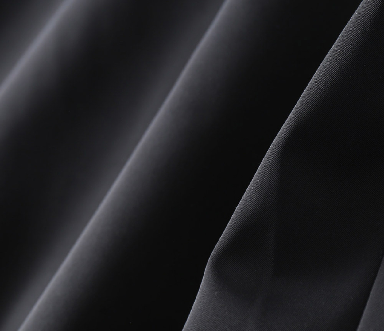 Hoodies & Sweatshirts