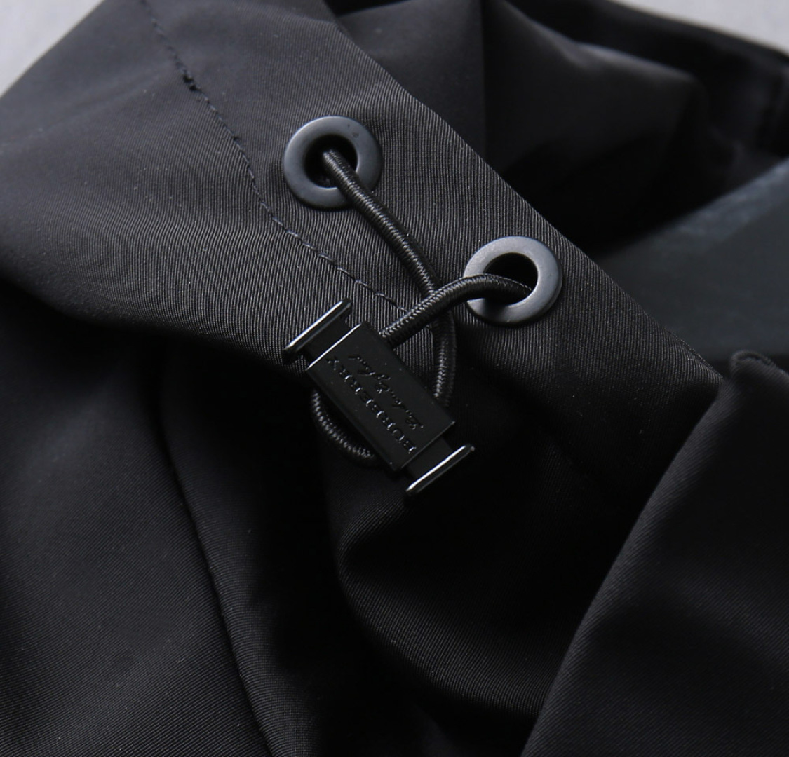 Hoodies & Sweatshirts