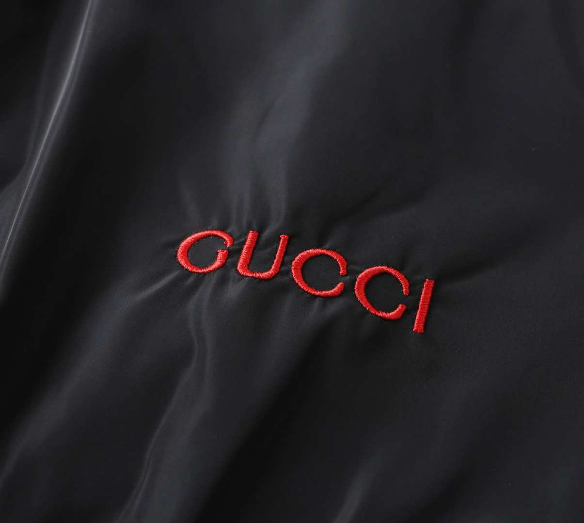 Hoodies & Sweatshirts