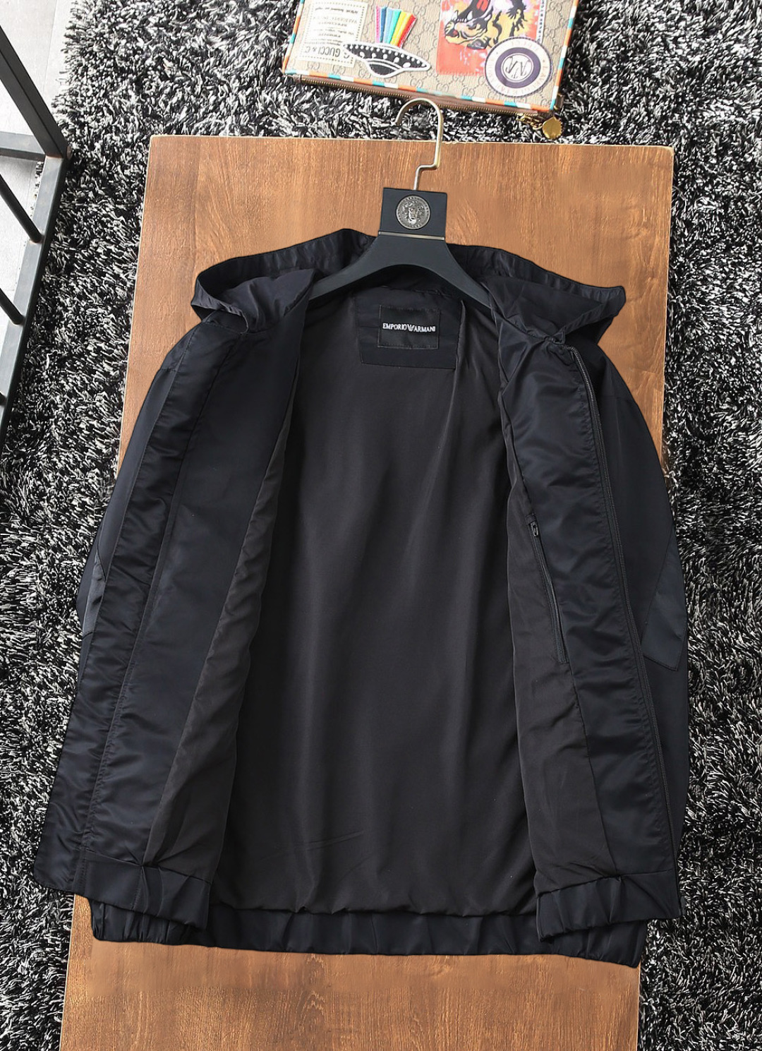 Hoodies & Sweatshirts