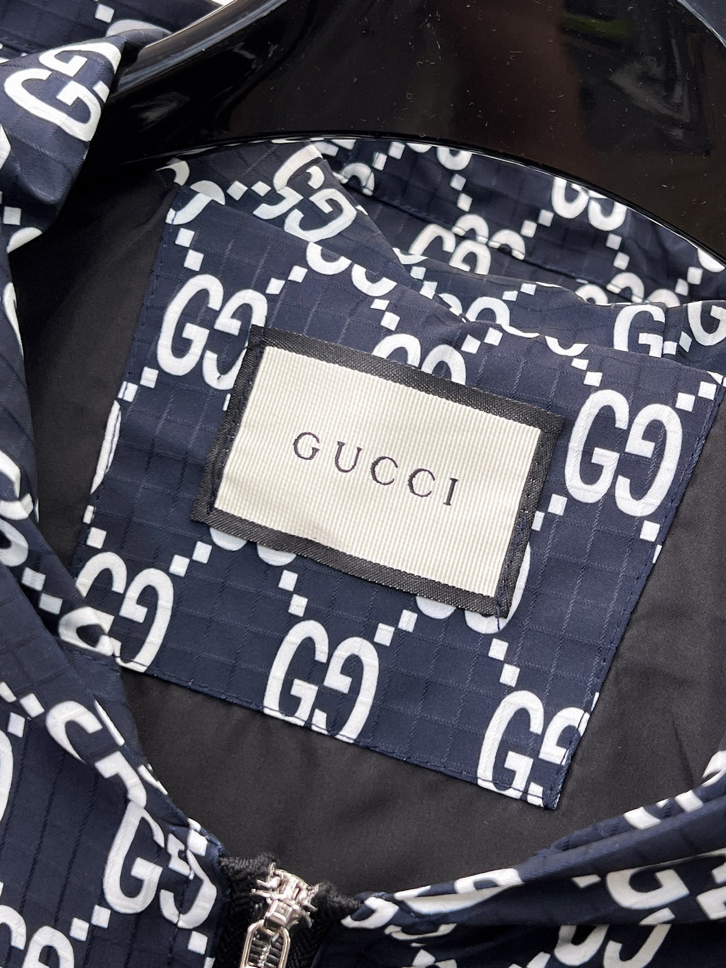 Hoodies & Sweatshirts