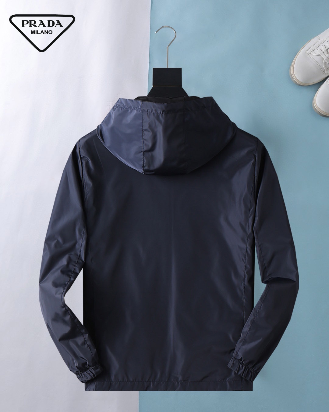 Hoodies & Sweatshirts