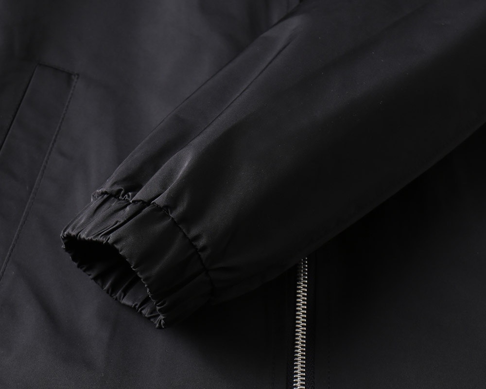 Hoodies & Sweatshirts