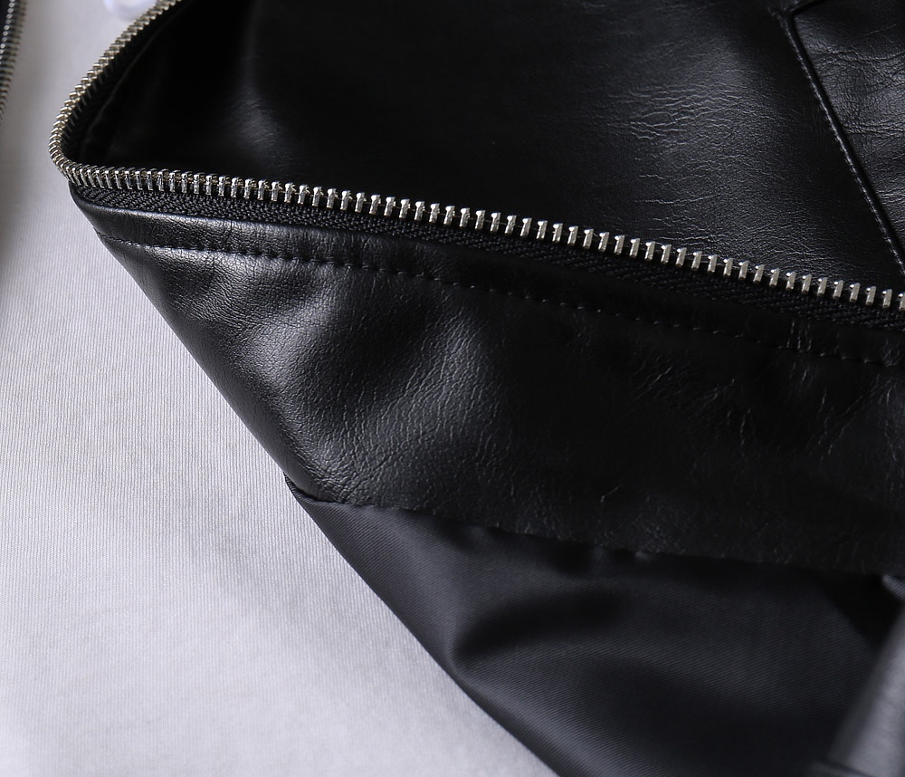 Hoodies & Sweatshirts