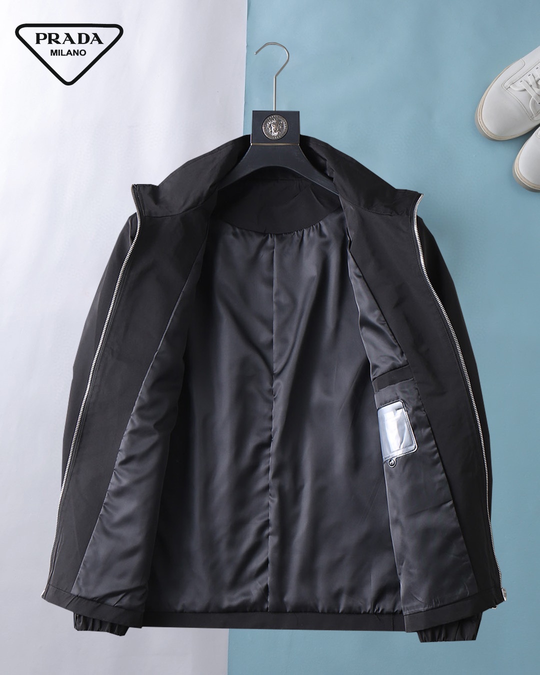 Hoodies & Sweatshirts