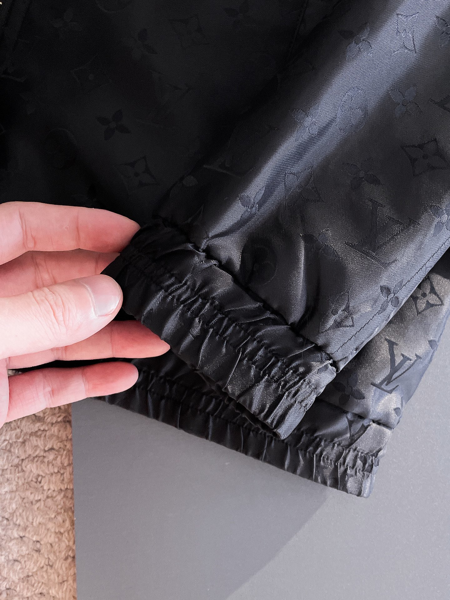 Hoodies & Sweatshirts