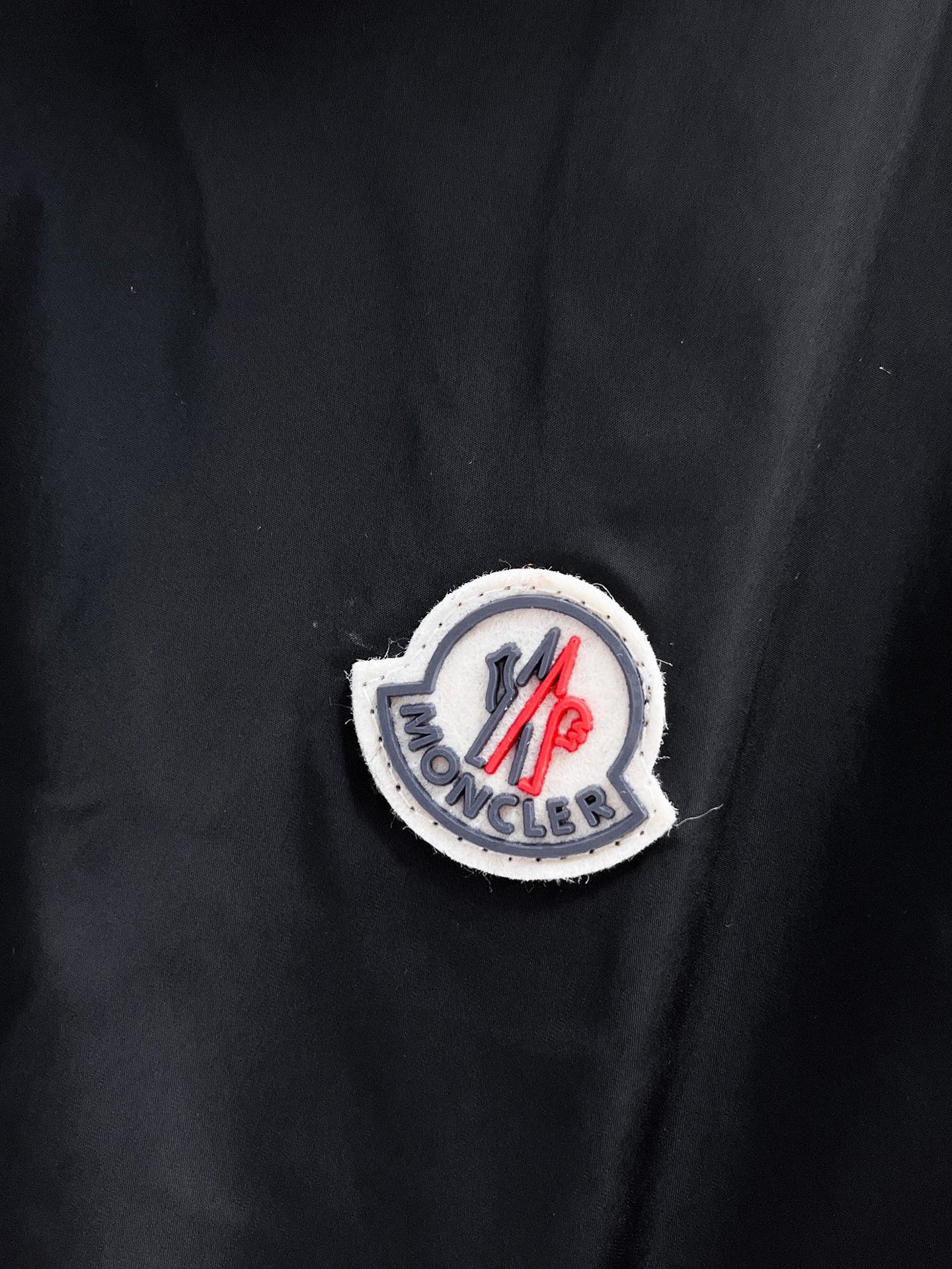 Hoodies & Sweatshirts