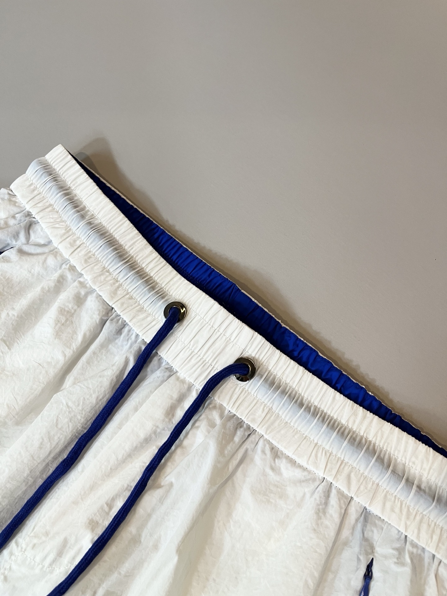 Hoodies & Sweatshirts