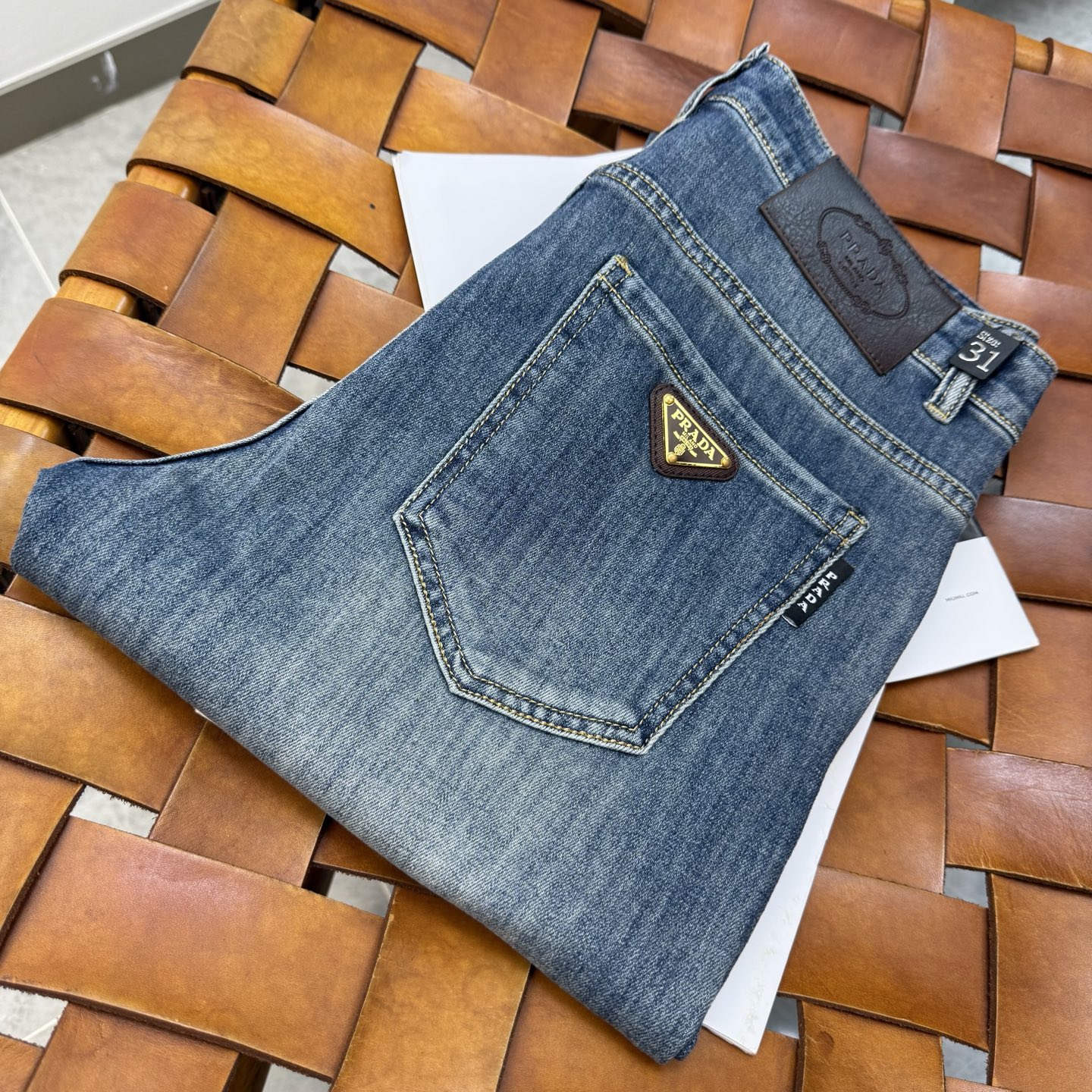 jeans
