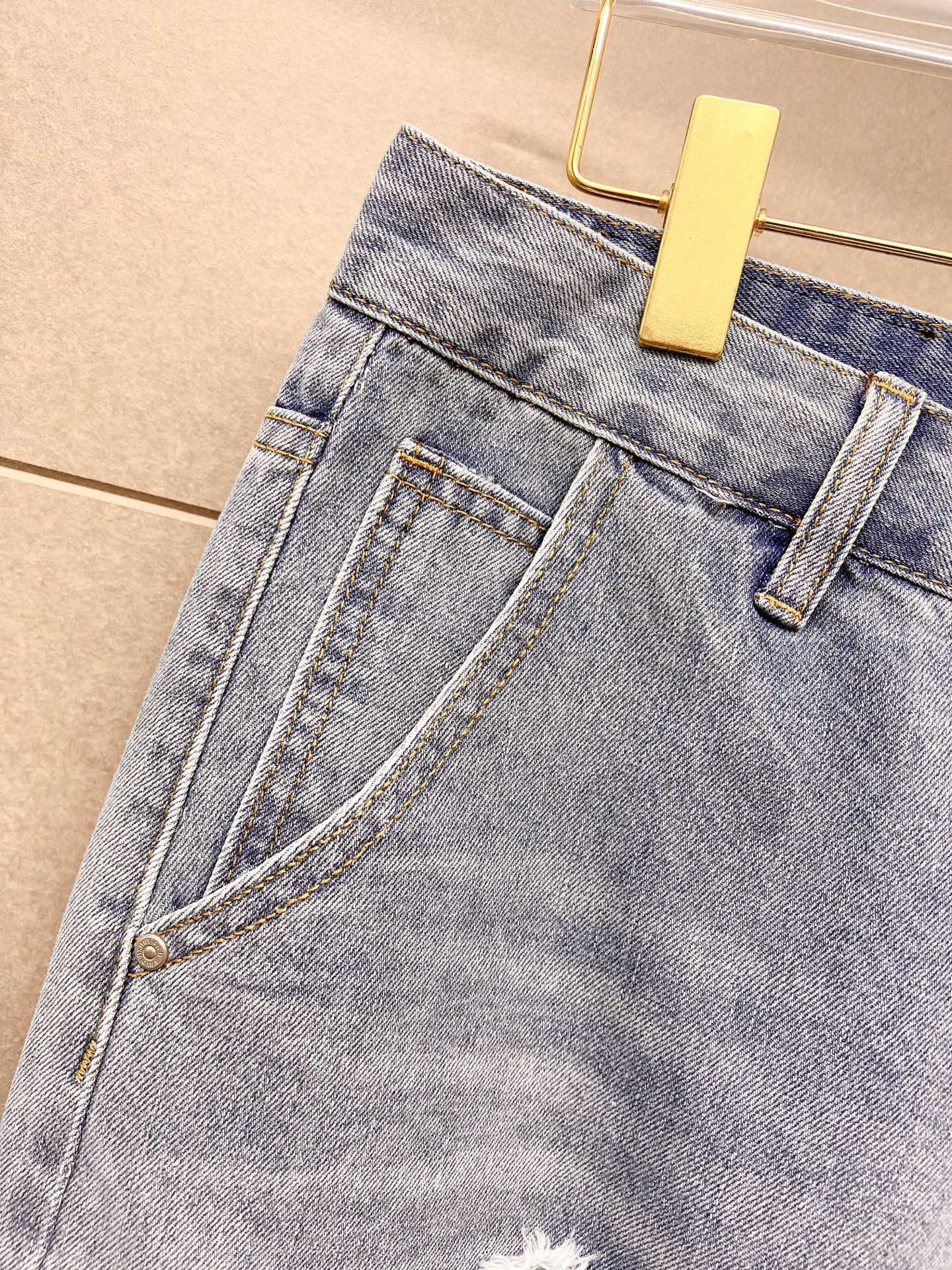 jeans
