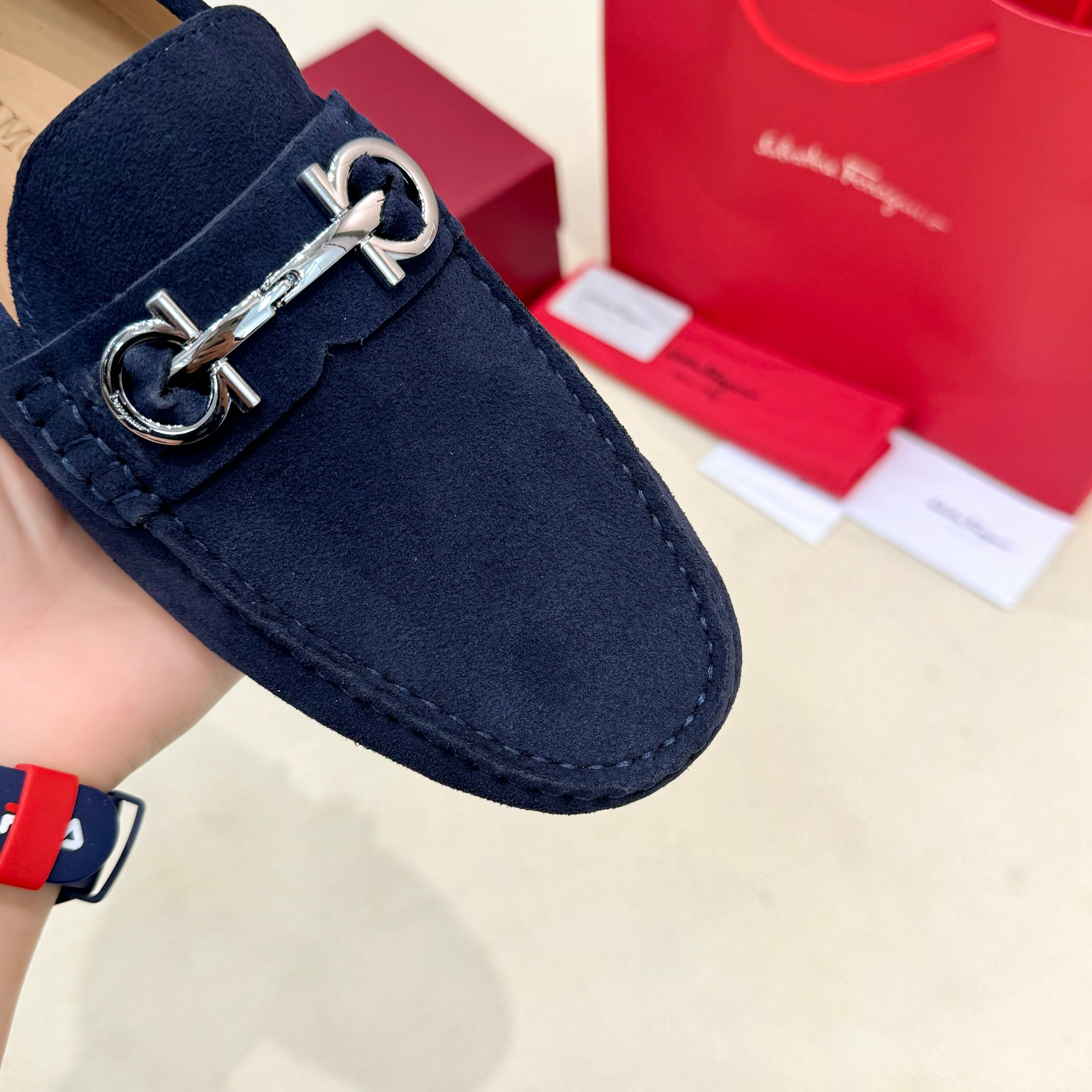 FerragamoSHOES