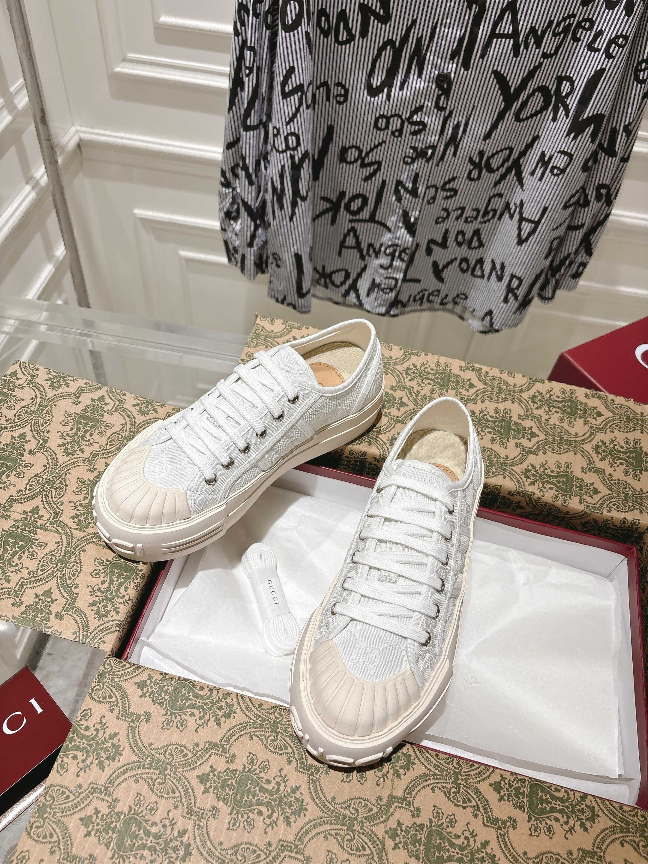 GucciShoes