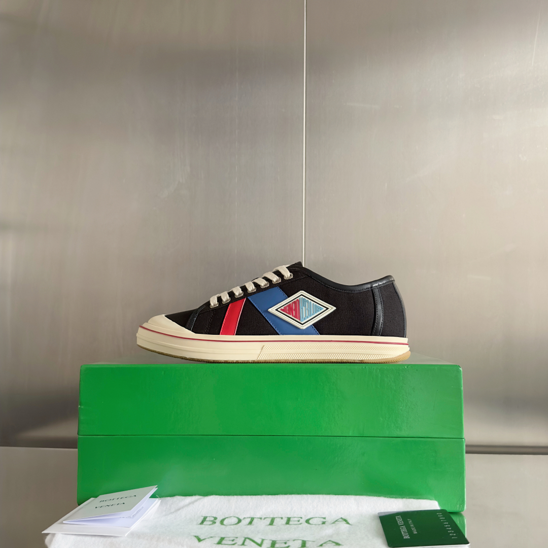 BVSHOES