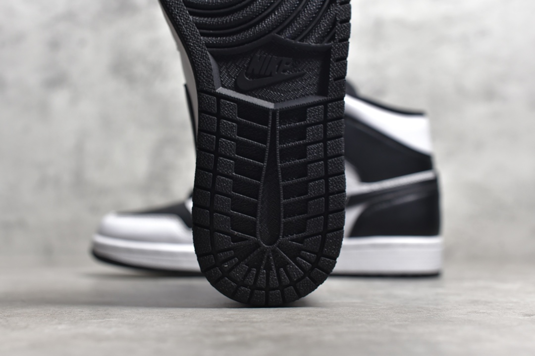 AirJordan1MidSHOES