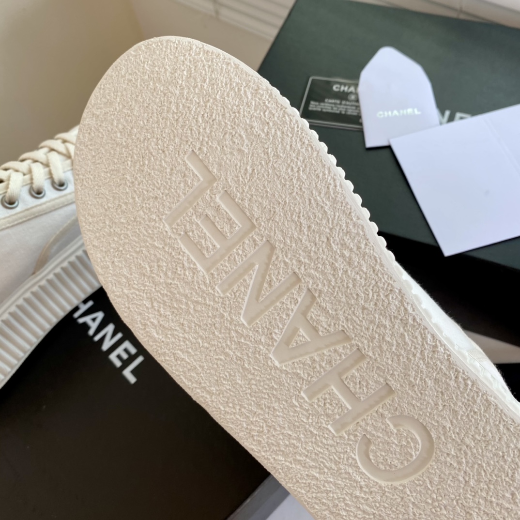 Womens shoes collection