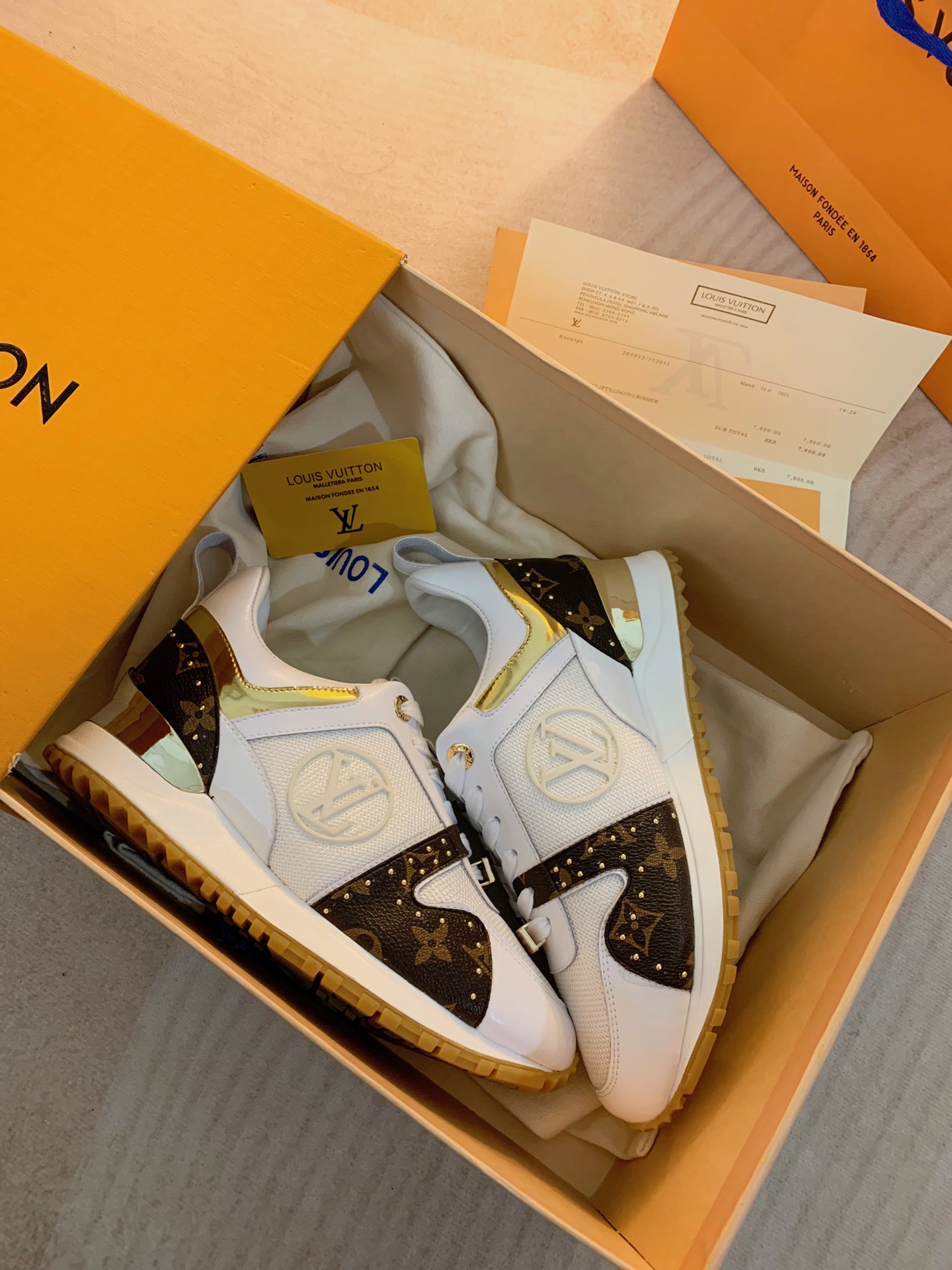 LVShoes