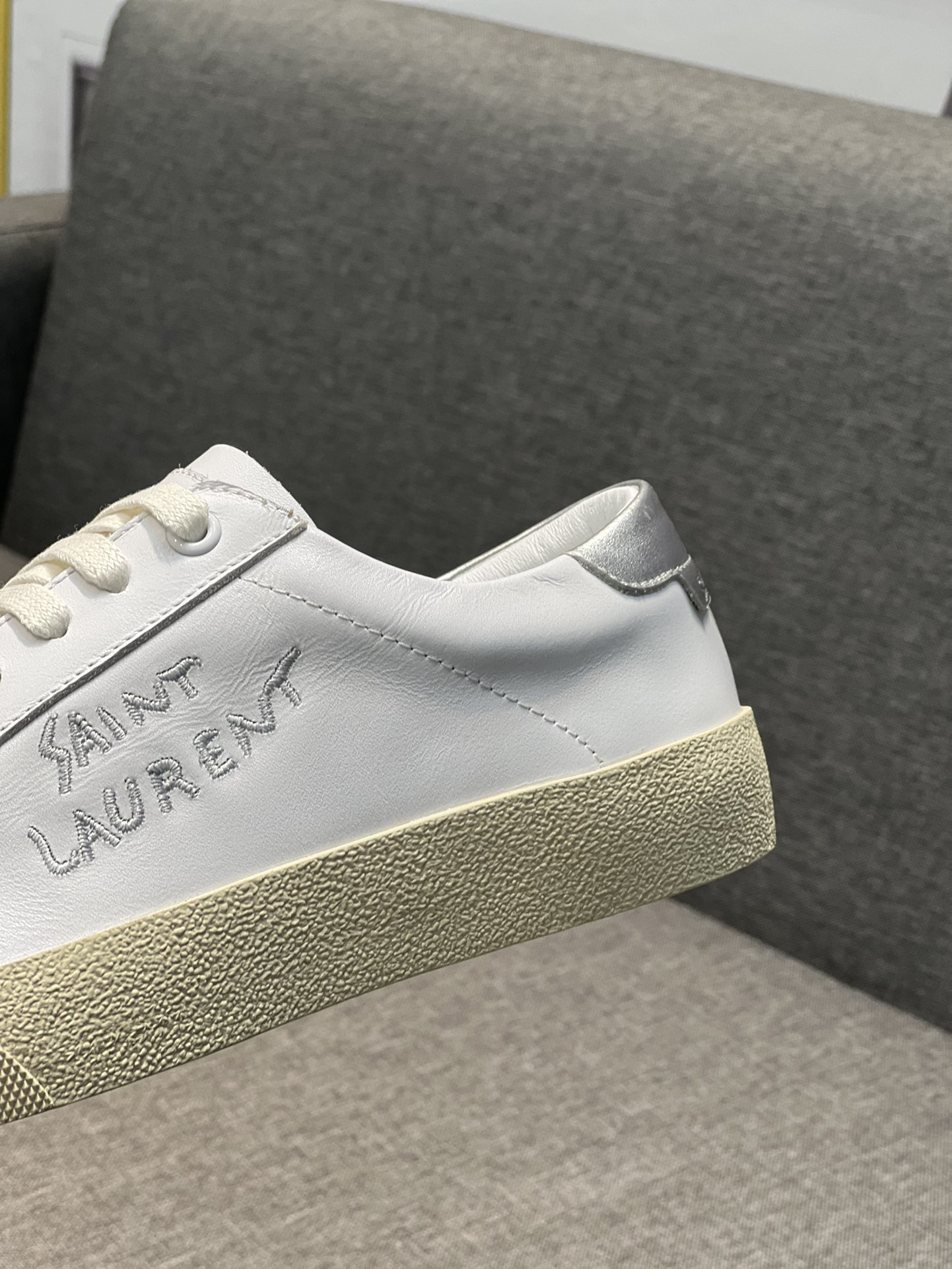 YSLSHOES