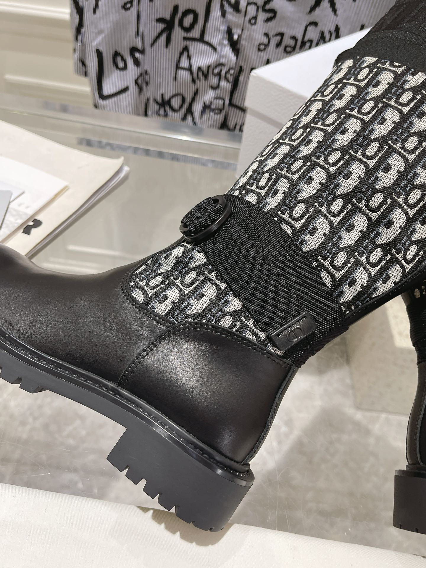 FendiSHOES